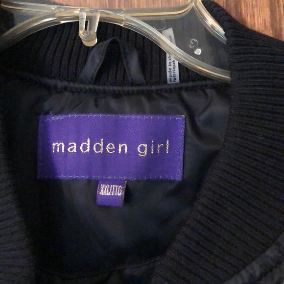 Bomber jacket - Picture 3 of 3